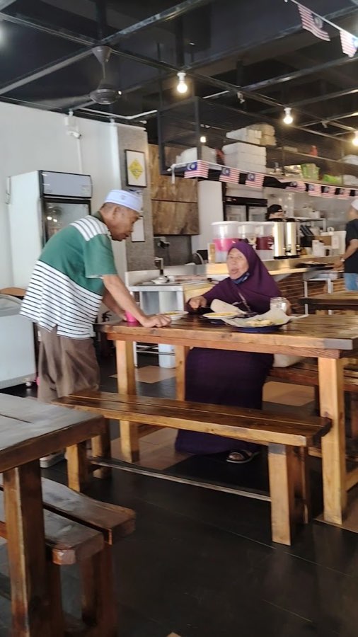 Anje Beriani Cafe, Bangi, Selangor (Best Nasi Beriani in Bangi), photograph 2 of 5