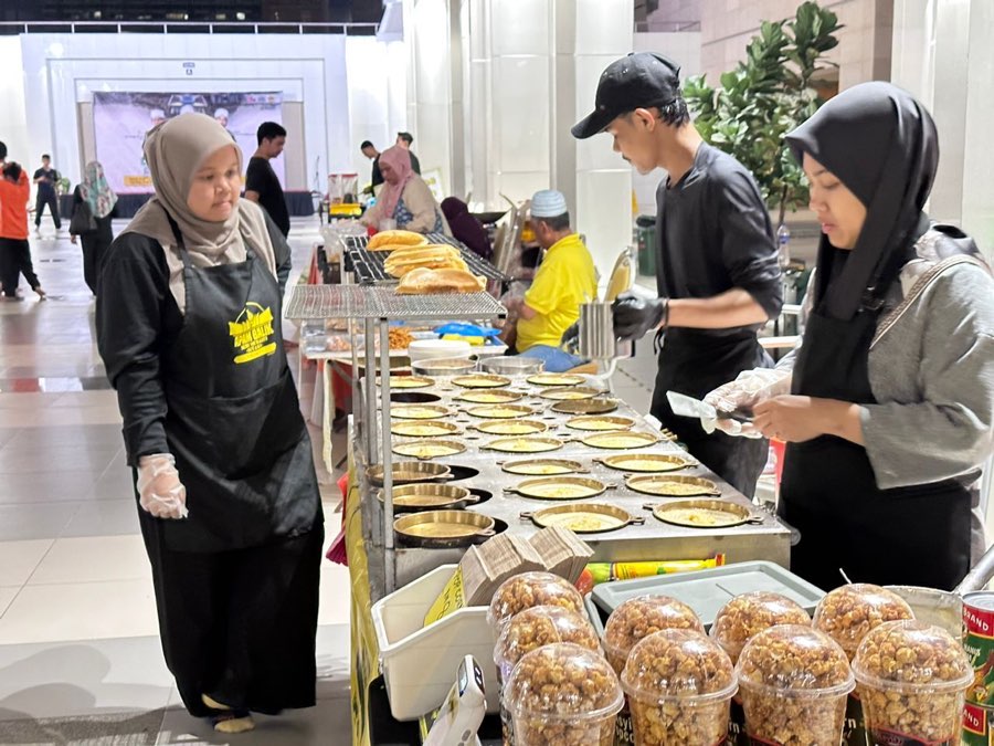 Apam Balik Seri Menanti Premium, Foodcourt Presint 9 Putrajaya ( Best Apam Balik in Putrajaya), photograph 1 of 5