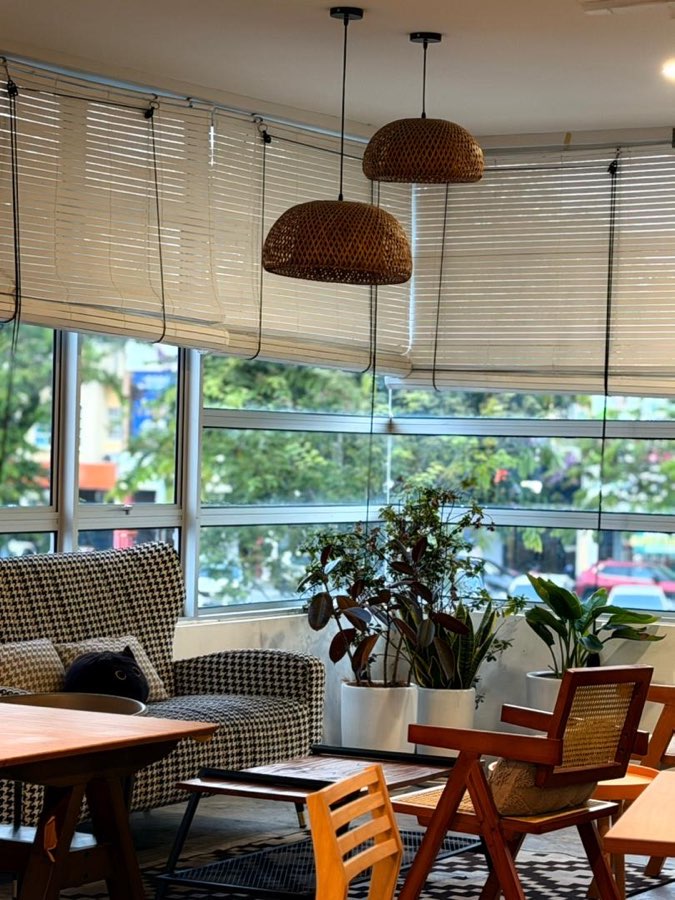 Breathtaking Cafe, photograph 1 of 5