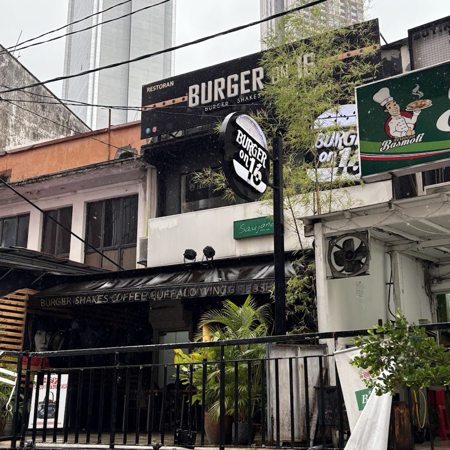 Burger on 16, photograph 1 of 5