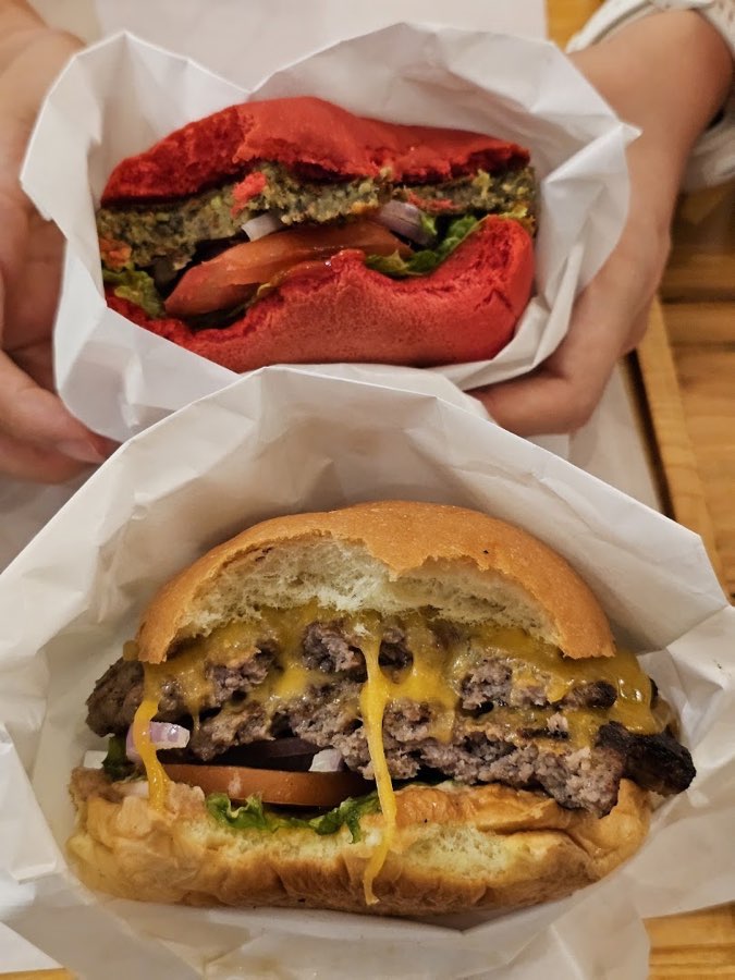 Burger on 16, photograph 5 of 5