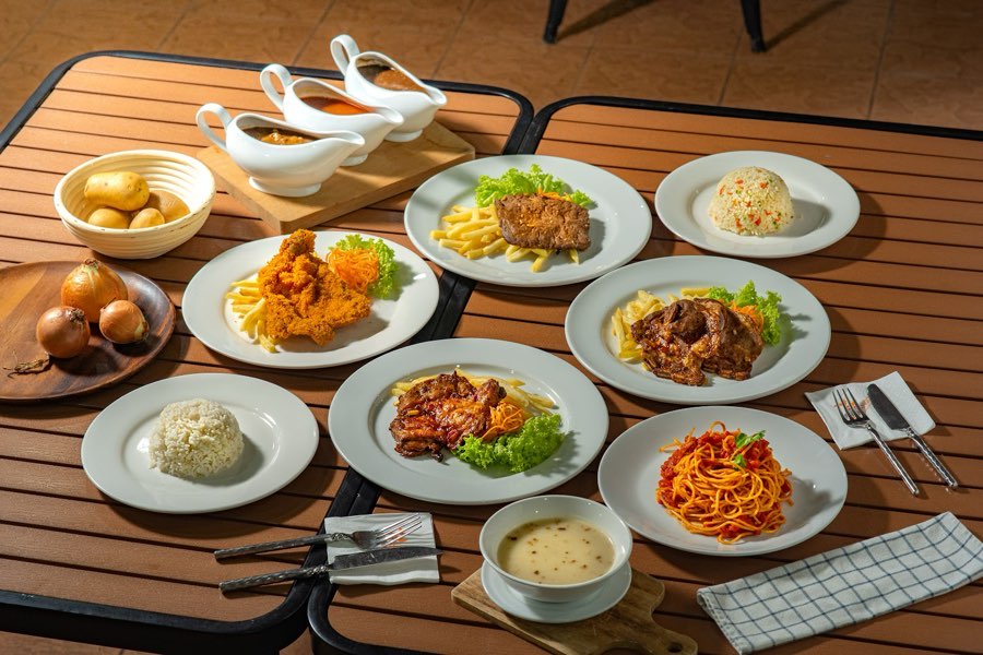 Bytes Cafe The Langit Duyong Marina & Resort, photograph 4 of 5