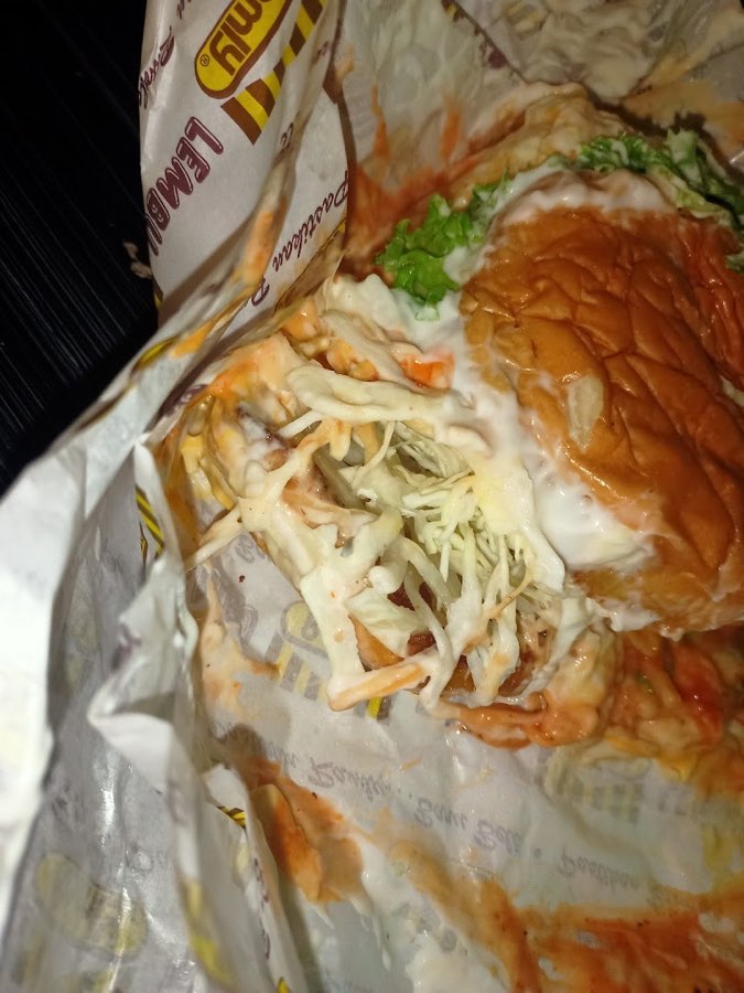 CEK BURGER LRT, photograph 4 of 5