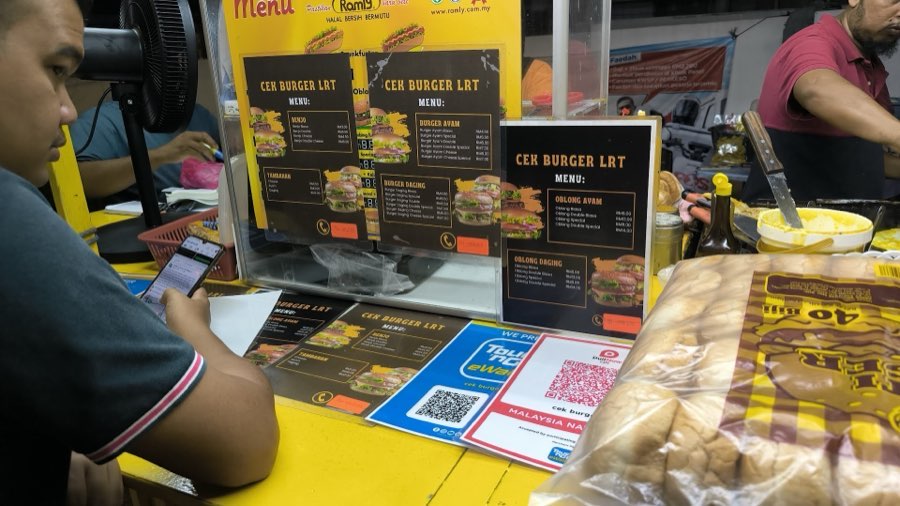 CEK BURGER LRT, photograph 5 of 5