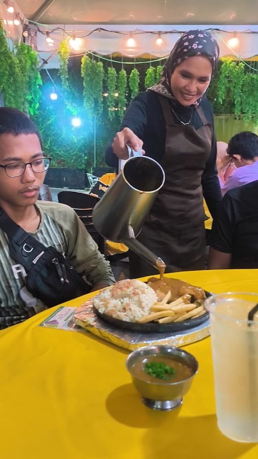 CHICKEN CHOP ALAM BUNIAN, photograph 2 of 5