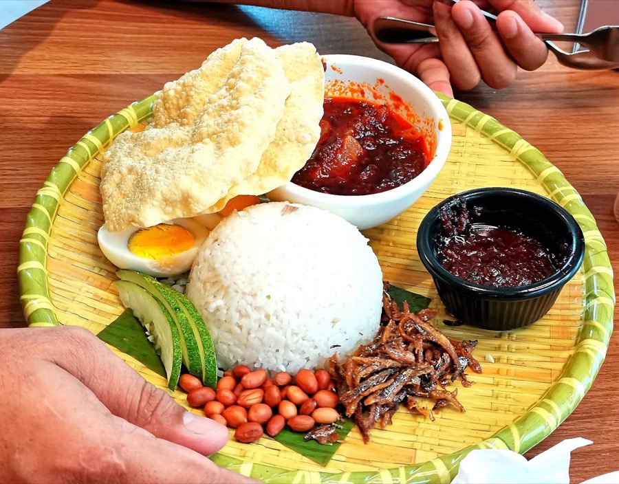 DAILY COFFEE LUKUT, photograph 2 of 5
