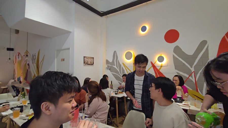 Dplace Cafe @ 悦食坊 - Bandar Sunway, photograph 2 of 5