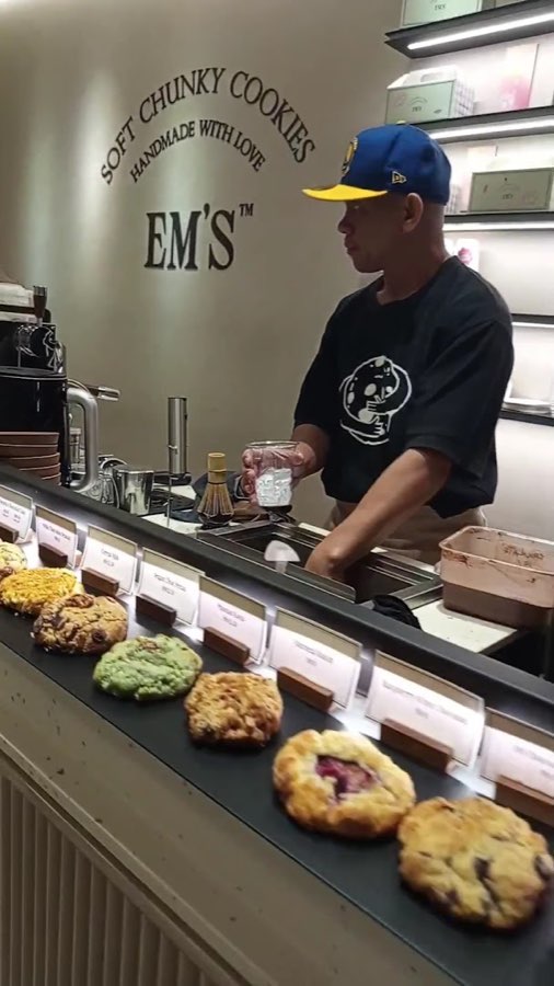 EM'S Soft Chunky Cookies - Bangsar, photograph 2 of 5