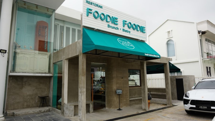 Foodie Foodie, photograph 1 of 5