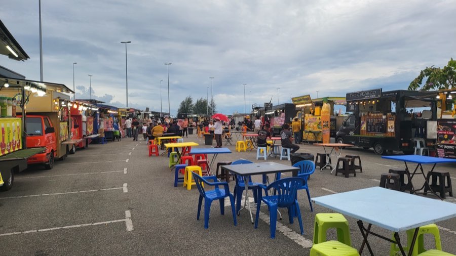 Foodtruck Drawbridge Terengganu, photograph 1 of 5