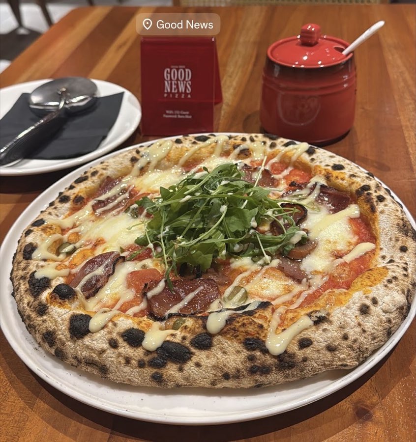 Good News Pizza, photograph 4 of 5