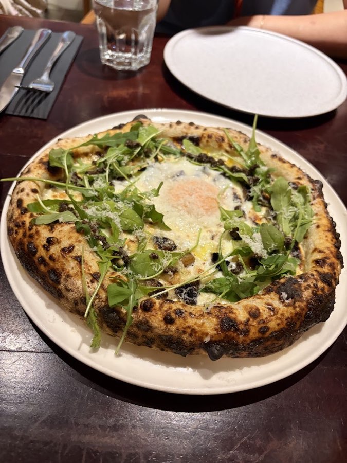 Good News Pizza, photograph 5 of 5