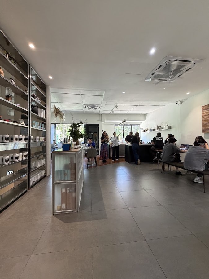 Hani Coffee & Roastery, photograph 3 of 5