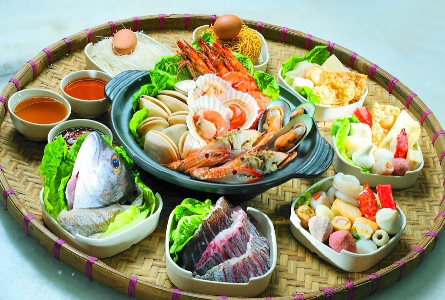 Happy City Steamboat | Metro Prima, photograph 3 of 5