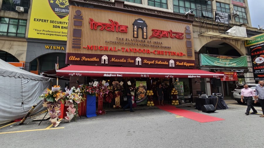 India Gate Restaurant - Sentul, photograph 1 of 5