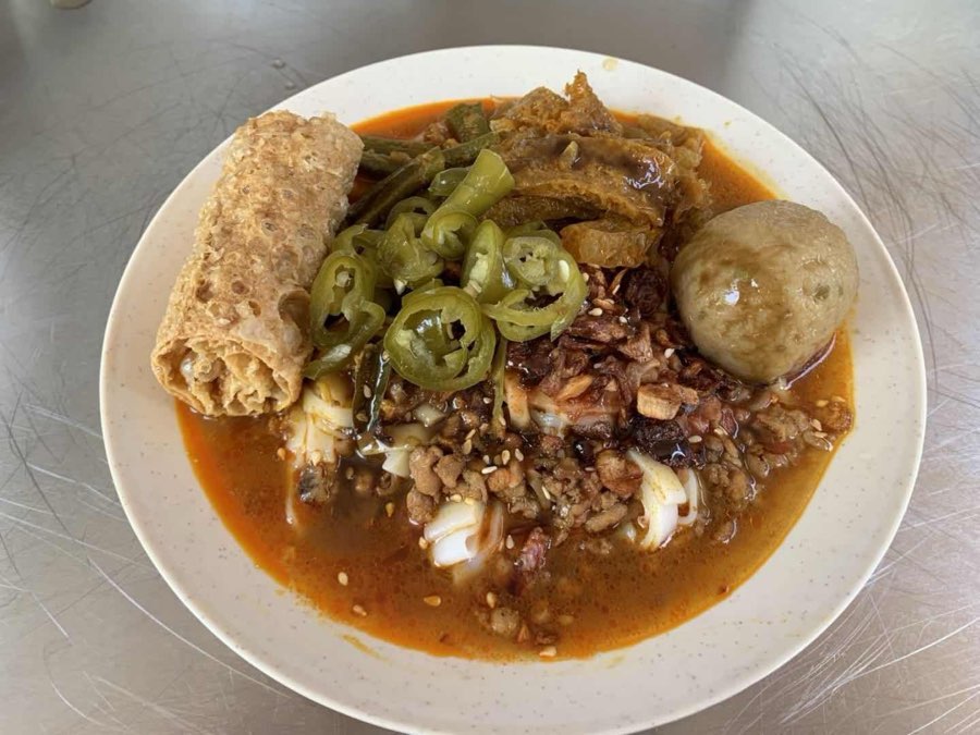 Ipoh Traditional Style Chee Cheong Fun, photograph 3 of 5
