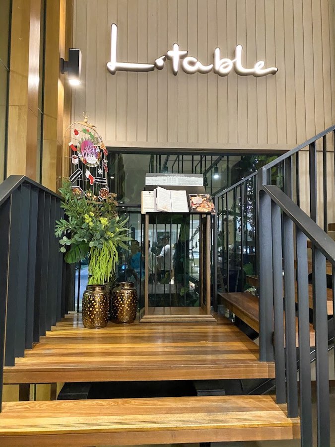 L.table, Taman Pelangi, photograph 1 of 5