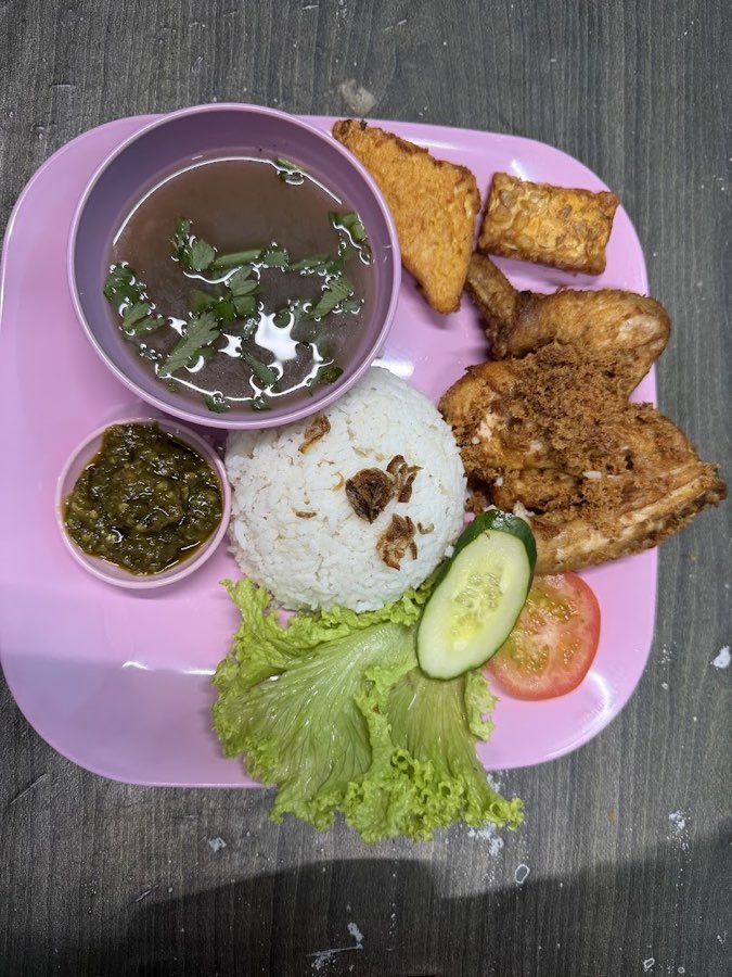 LAPABUAL KB STREET FOOD, photograph 3 of 5
