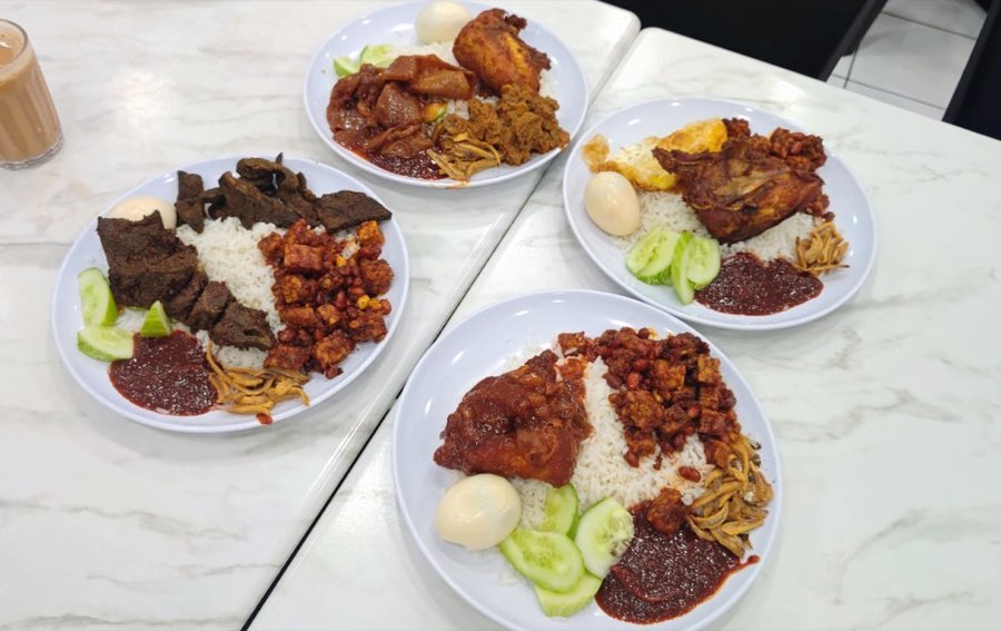 Nasi Lemak Wanjo Kg Baru, photograph 4 of 5