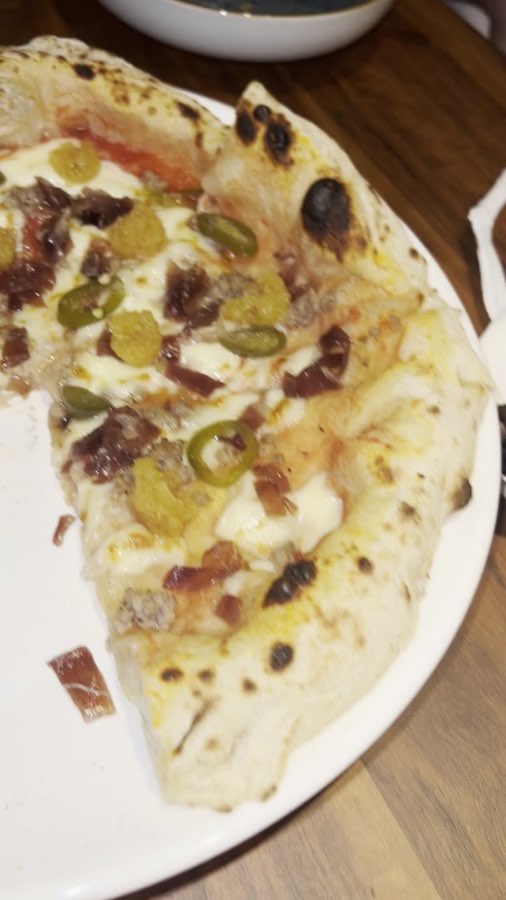 Pizza Duo - Bamboo Hills, photograph 2 of 5