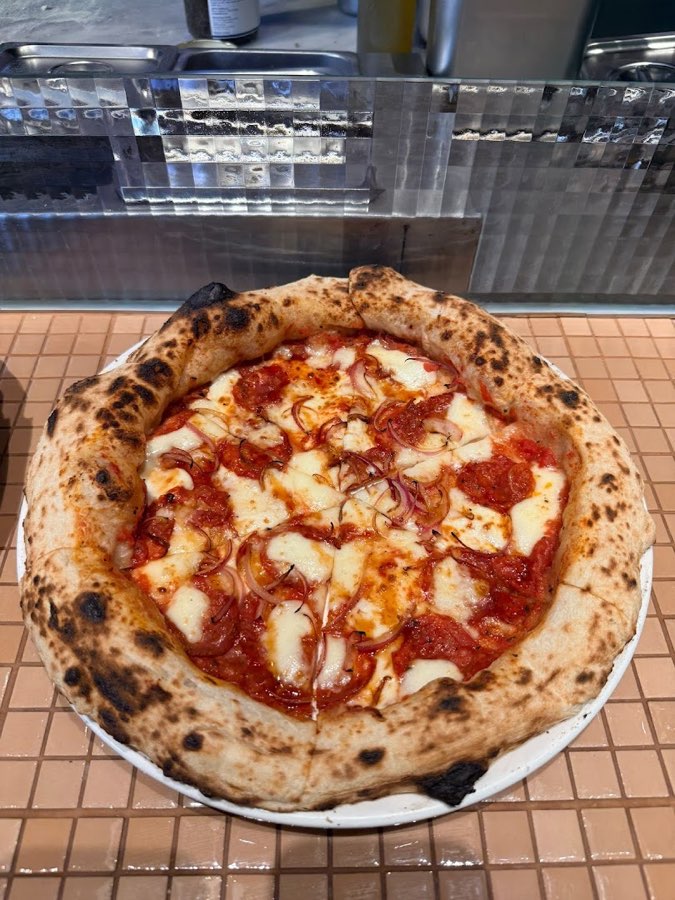 Pizza Duo - Bamboo Hills, photograph 4 of 5