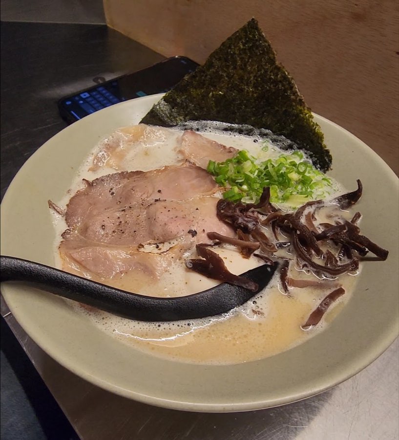 Raijin Ramen, photograph 2 of 5