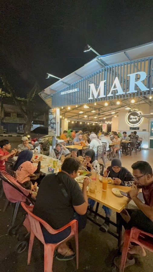 Restoran Maria Tomyam & Westernfood, photograph 1 of 5