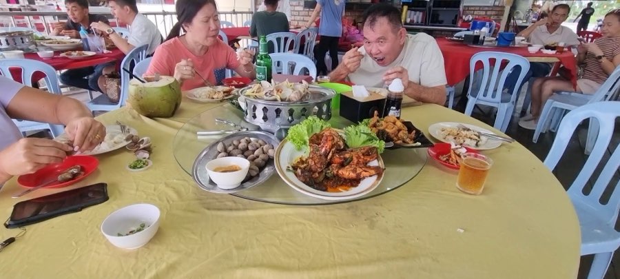 Restoran Seafood Hai Ung • 海运海鲜楼, photograph 2 of 5