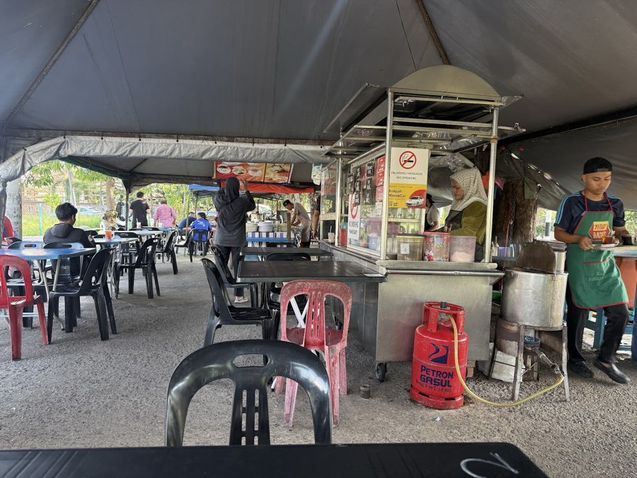 Roti Canai Celaru, photograph 4 of 5