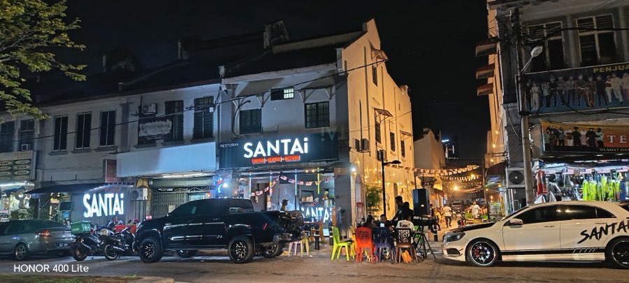 Santai sungai besi, photograph 4 of 5