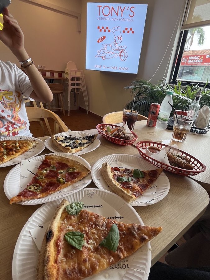 Tony's New York Pizza Bangsar, photograph 5 of 5