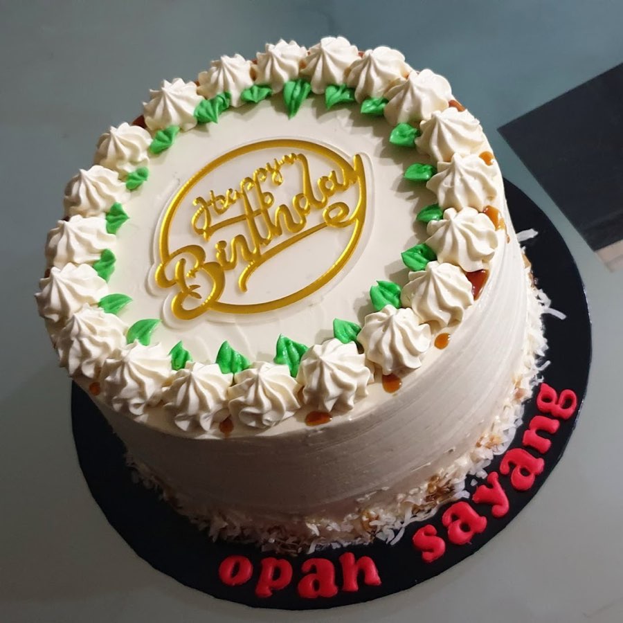 TORNADO ORIGINAL ️ CAKE by MOMMY'S KITCHEN, photograph 5 of 5