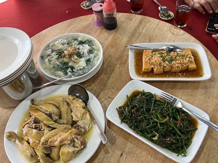 Wong Ciu Village Cuisine 旺朝盐焗鸡非洲鱼@Sg Buloh, photograph 5 of 5
