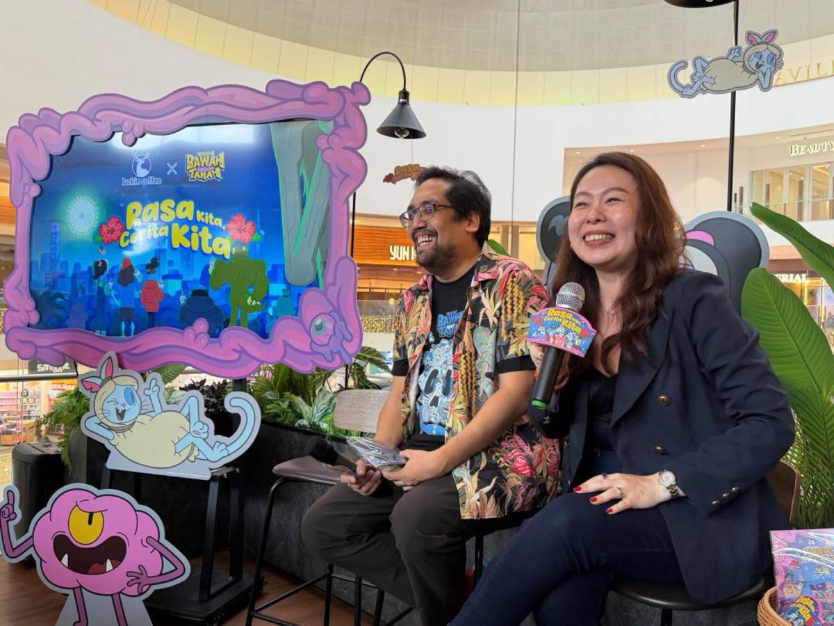 Luckin Coffee and Kisah Bawah Tanah launch the Rasa Kita, Cerita Kita Merdeka campaign, with the animated series' characters on display