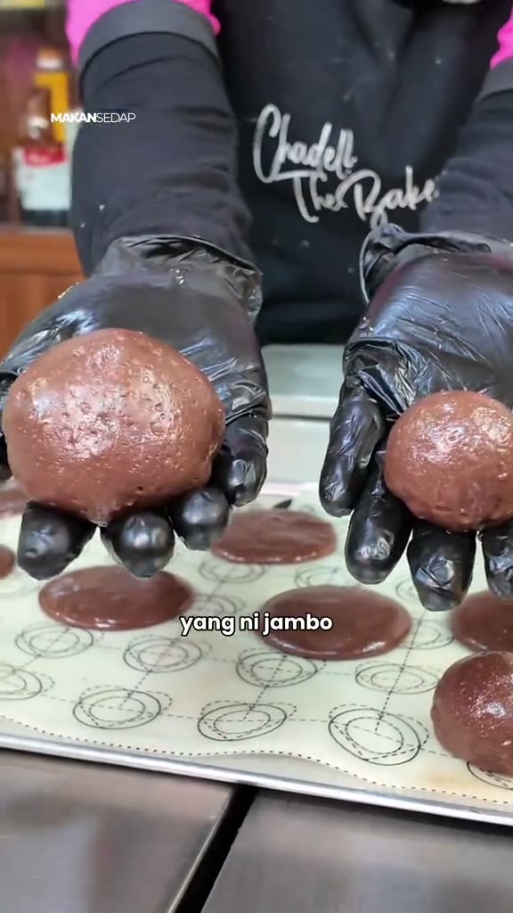Chadell The Baker