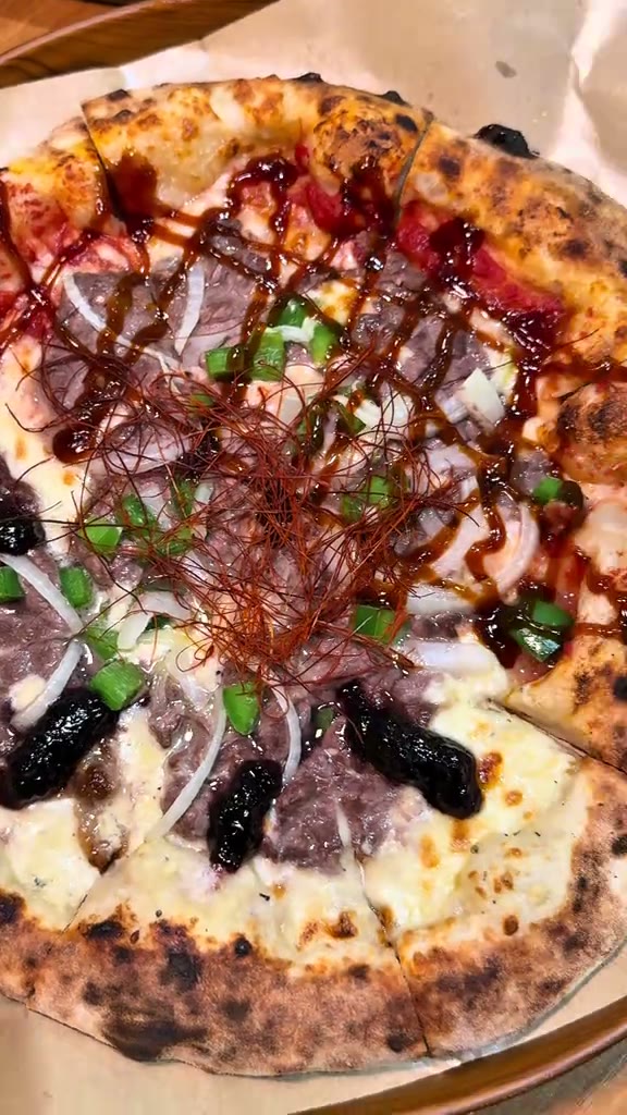 Qilloz Pizza & Kopi Saigon