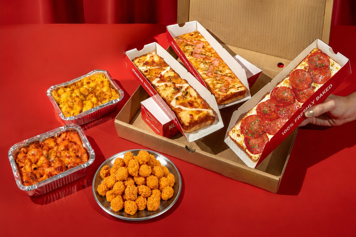 Eat Pizza 25cm rectangular Korean pizzas served with Korean-style sides